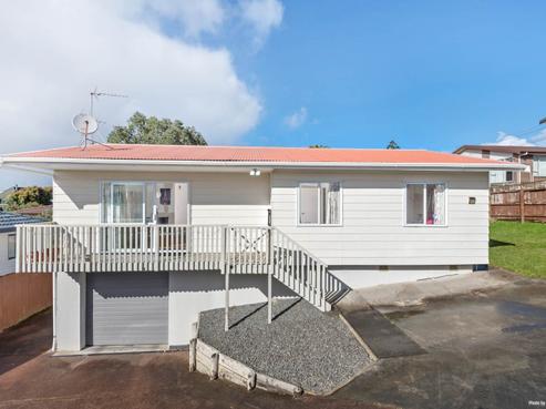 21B Te Atatu Road, Te Atatu South