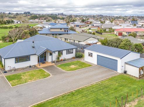 92 Fox Road, Springvale