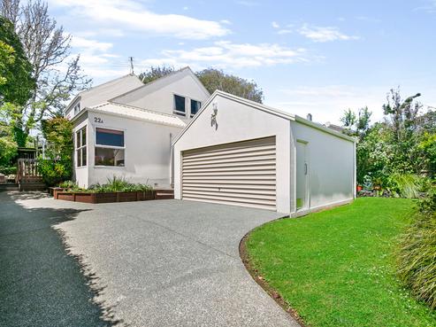 22A Hayr Road, Three Kings