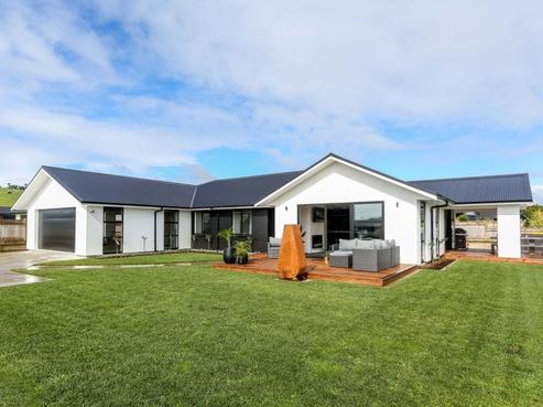 1 Megaw Close, Whalers Gate