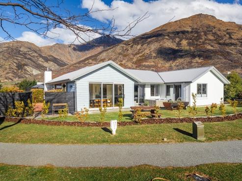 2 Widgeon Place, Lake Hayes Estate