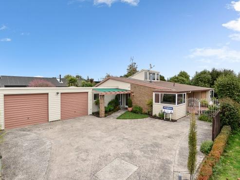 16 Mcmeekan Avenue, Chartwell