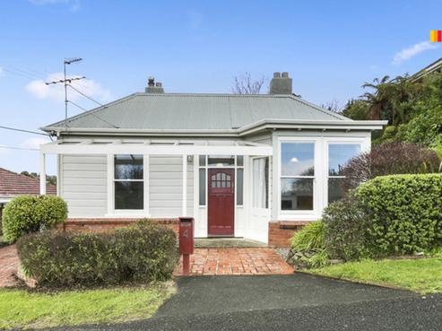 4 Belleknowes Terrace, Belleknowes