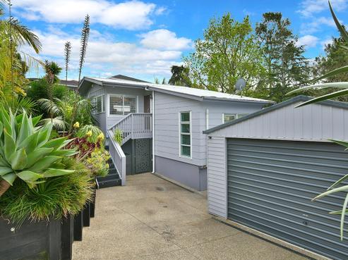 38 Weatherly Road, Torbay