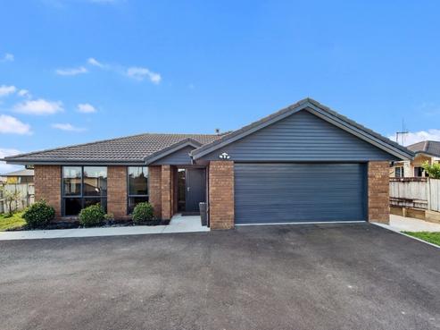 4 Knapdale Mews, Huntington