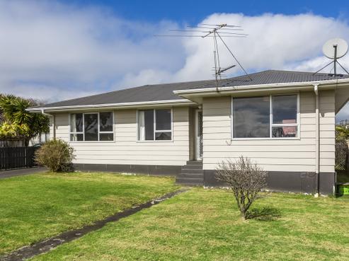 32 Burundi Avenue, Clendon Park