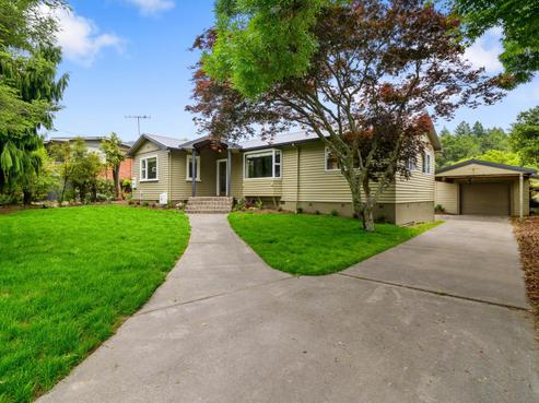 13 Lewis Road, Lynmore