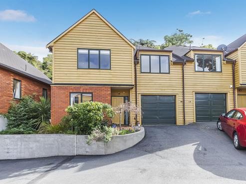 33 Futuna Close, Karori