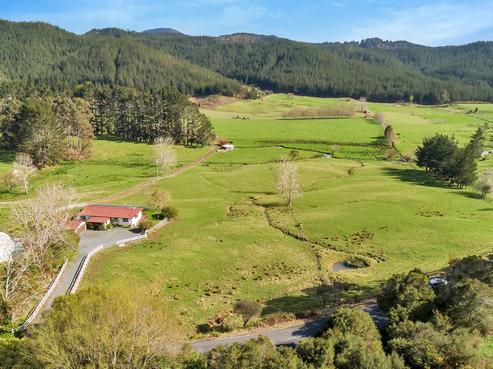296 Tavinor Road, Otaika