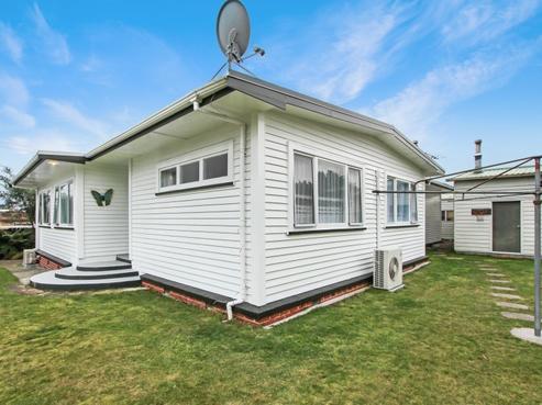 26 Russell Road, Fairy Springs