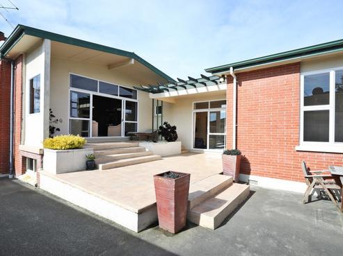 8 Montrose Street, Gladstone
