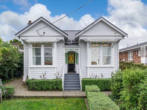36 Old Lake Road, Narrow Neck