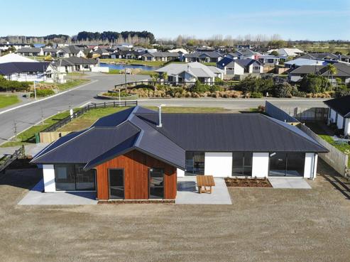 19 Trent Place, Huntingdon/Lake Hood