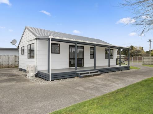 34 Kiharoa Street, Otaki Beach