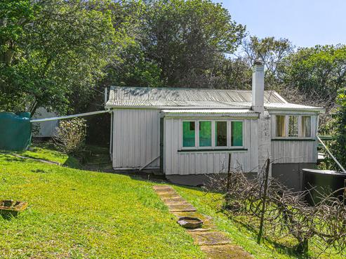13 Hillside Road, Ostend