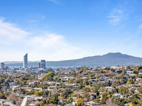 13 Mcdowell Crescent, Hillcrest