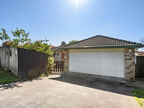 12 Les Marston Place, Pukekohe