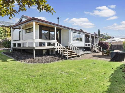 25 Madill Road, Saint Andrews