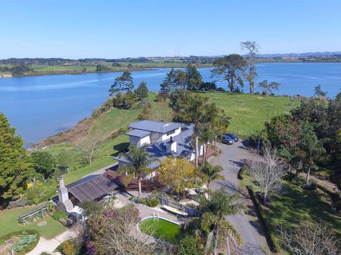 91E Estuary View Road, Waiau Pa