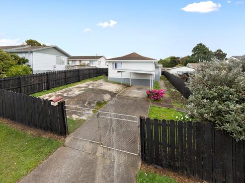 3/4 Coombe Avenue, Otara