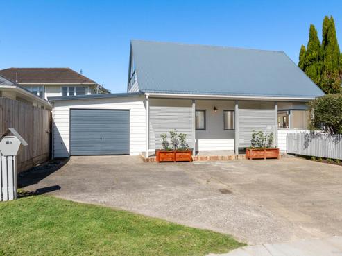23 Enderby Drive, Te Atatu Peninsula
