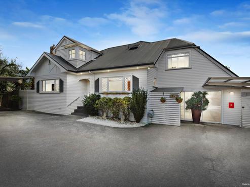 1057 Great North Road, Point Chevalier