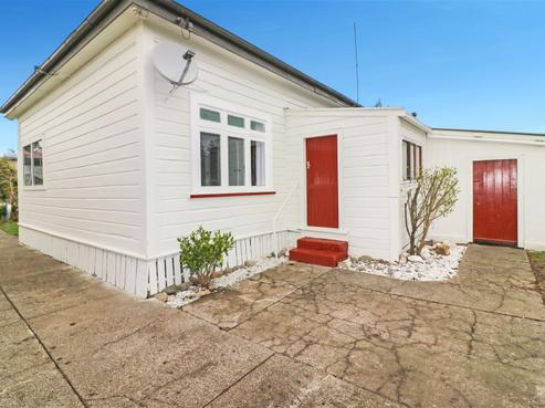 11 Empire Street, Dannevirke