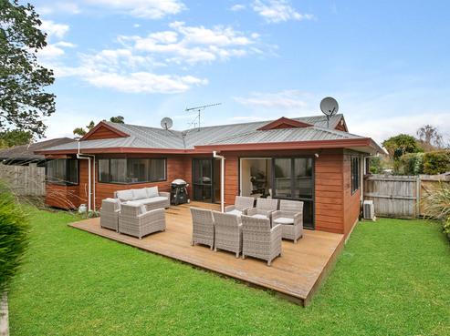 2/75 Gosford Drive, Botany Downs