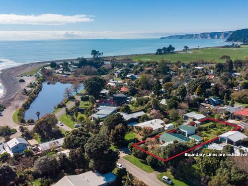 12 Leyland Road, Te Awanga