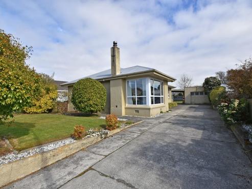 18 Adamson Crescent, Glengarry