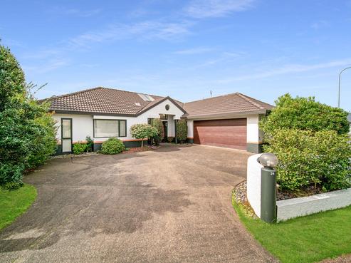 26 Windsong Court, Northpark