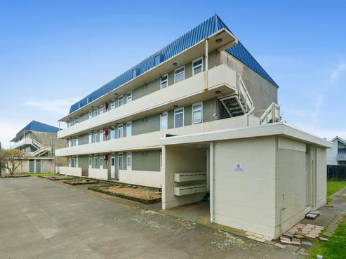9/41 Barber Grove, Moera
