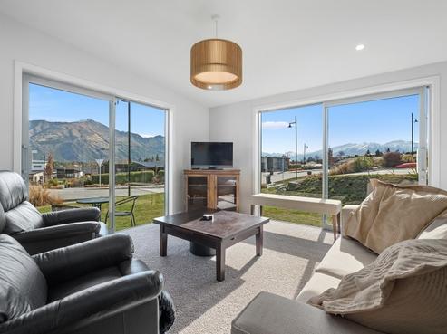24 Makomako Road, Wanaka