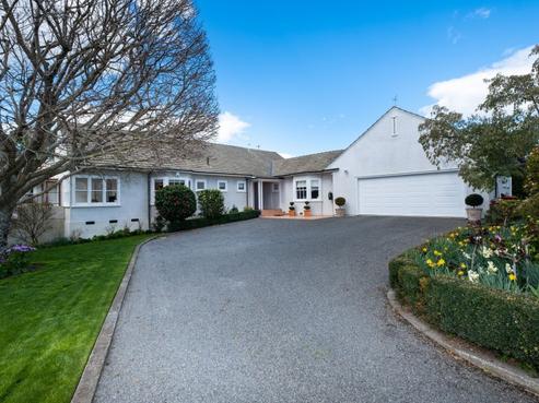 5 Tauroa Road, Havelock North