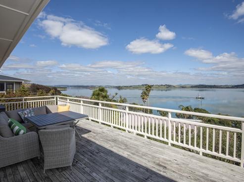49 Weir Crescent, Onerahi