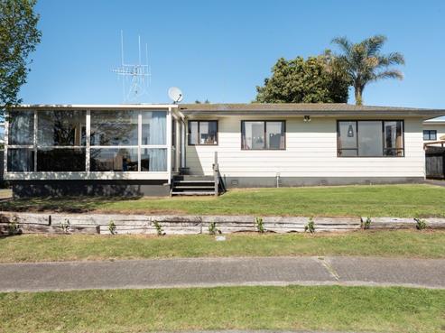 44 Lagoon Place, Poike