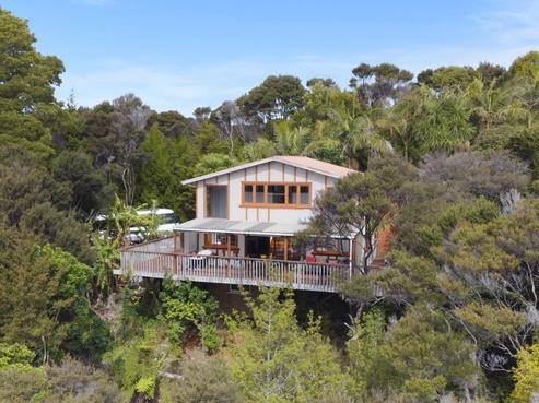 31 Ward Drive, Opua
