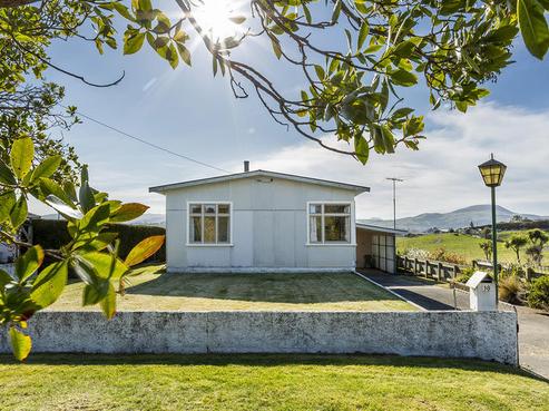 18 Kerr Street, Karitane
