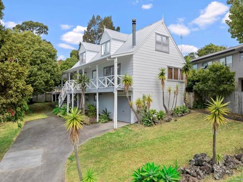 77 Langana Avenue, Browns Bay