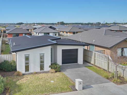 42 Hodgkinson Road, Pegasus