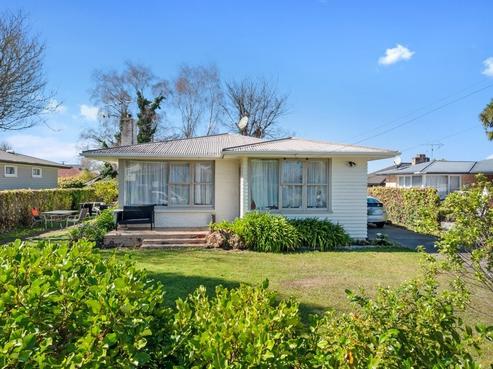 74 Aurora Terrace, Hillcrest