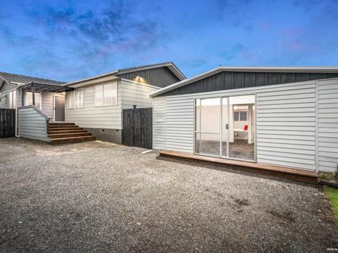 12 Flinders Place, Otara