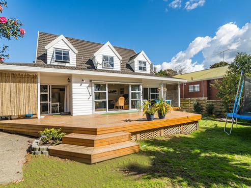 684B Whangaparaoa Road, Stanmore Bay