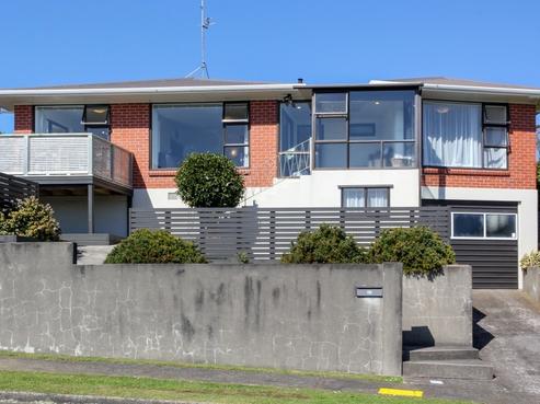 22 Crownhill Street, Spotswood