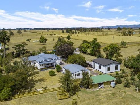 106 School Road, Paeroa