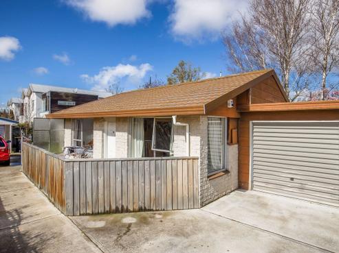 4/126 Bishop Street, Saint Albans