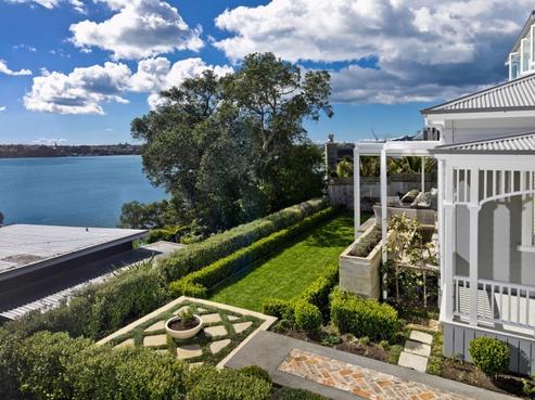 10 First Avenue, Stanley Point
