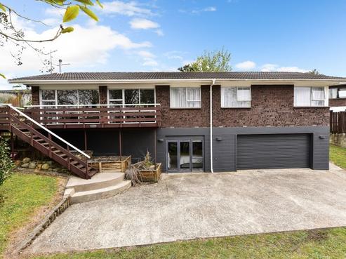 8 Exeter Street, Glenview