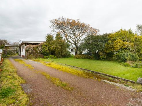 44 Keeling Street, West End
