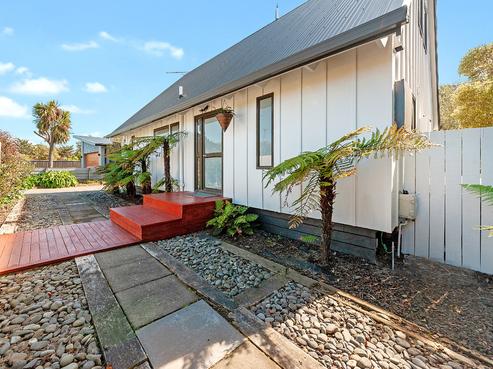 11 Mermaid Place, Southshore